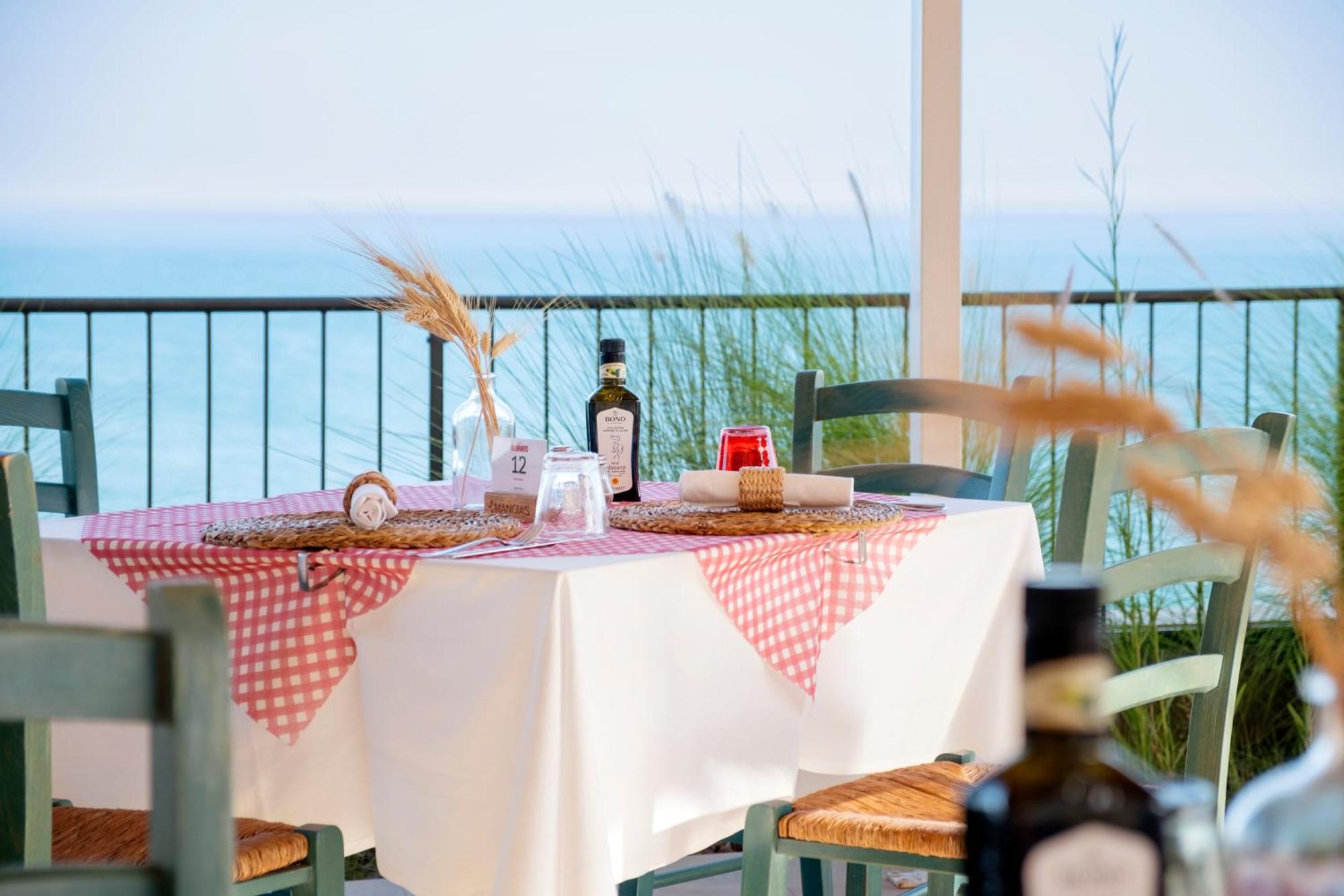 Mangia'S Torre Del Barone Resort Sciacca Exteriör bild